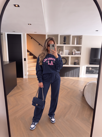 La suit